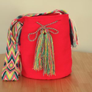 Bolso wayuu monocolor fucsia